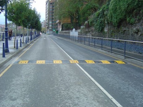Portugalete Road with Speed Bump Ecobam RDV 800/50 installed